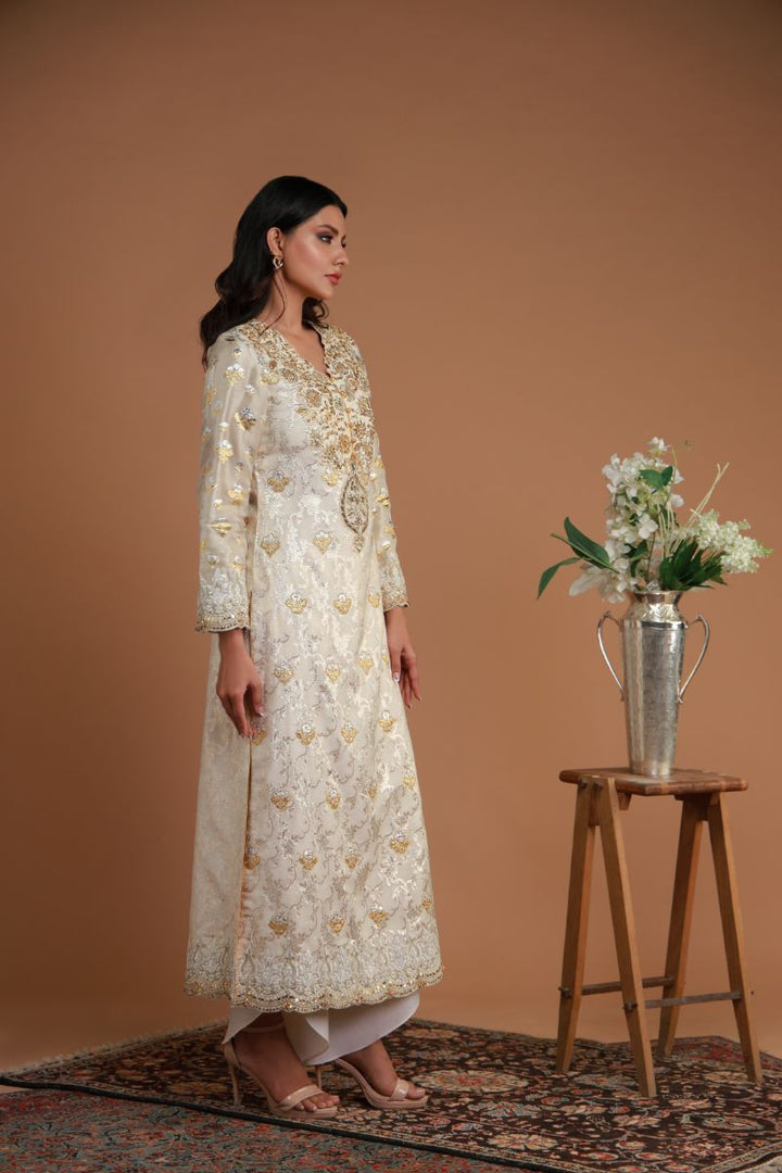 Shamaeel - EE-15 - Ivory - Khaddi Silk & Organza - 3 Piece