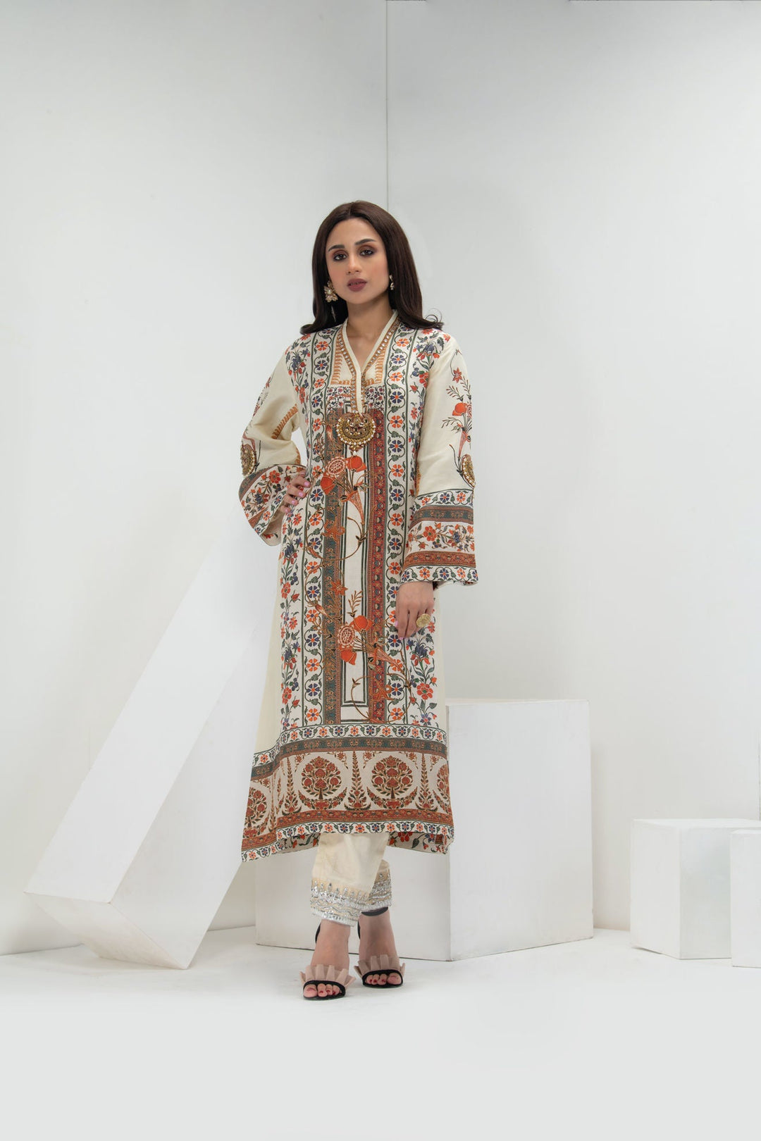 Shamaeel - OT-15 - Raw Silk