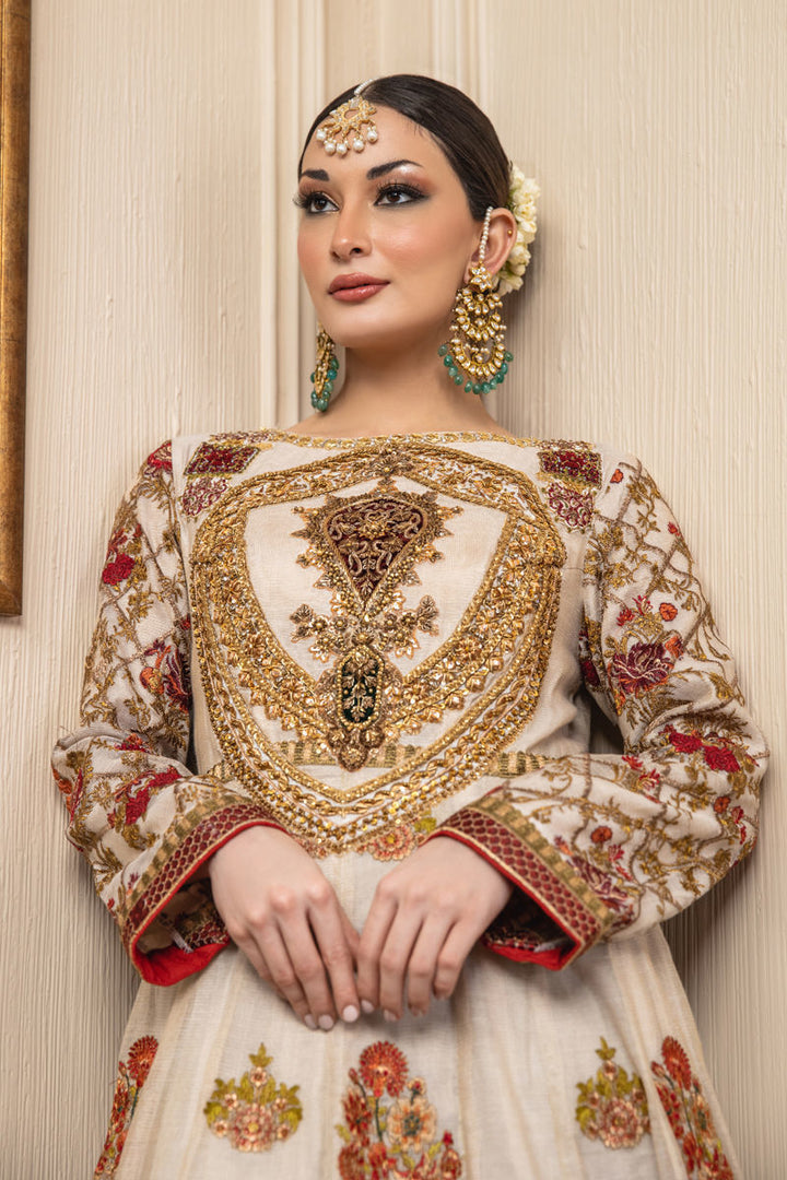 Shamaeel - White Lavish - Khaadi Net