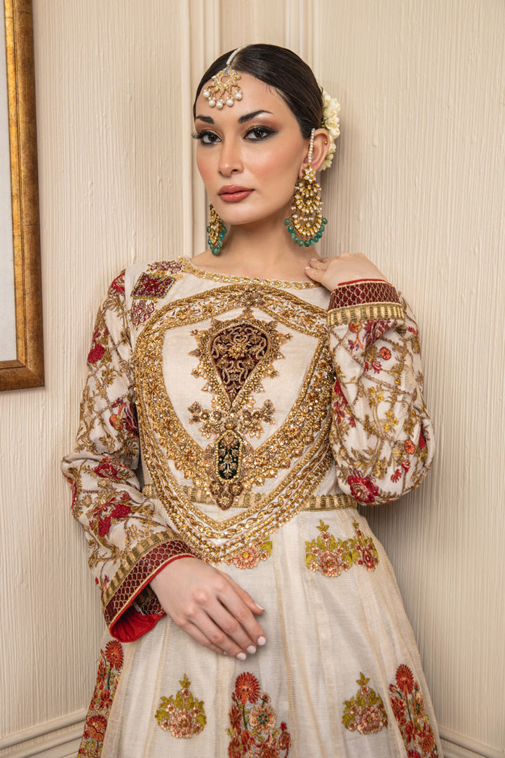 Shamaeel - White Lavish - Khaadi Net