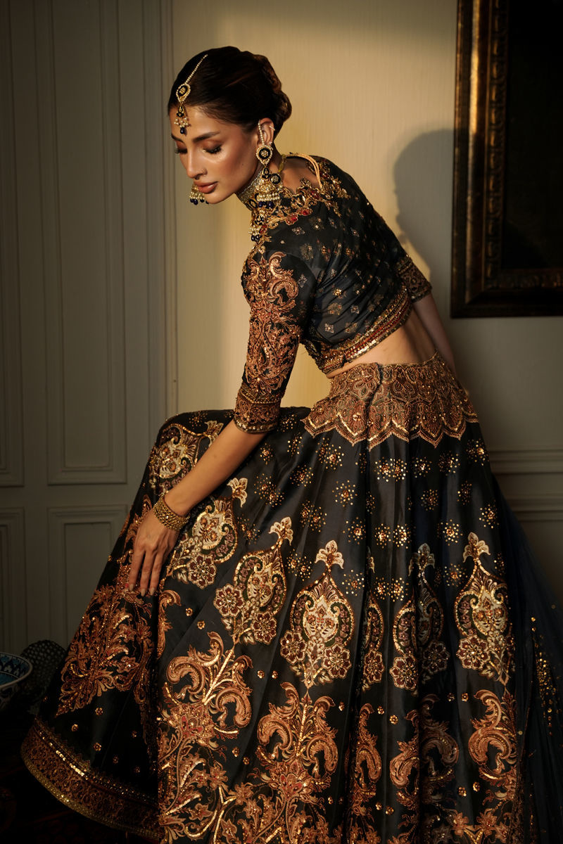 Shamaeel - Zuri-03 - Sheesha Silk