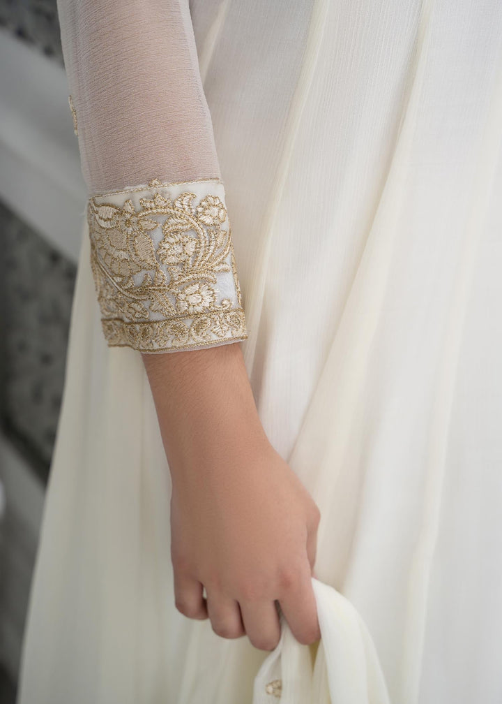 Laleen Kaila Pishwas White 3 Piece