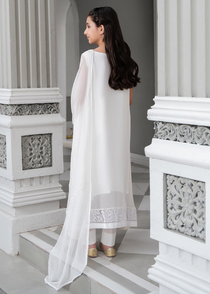 Laleen Nila Pishwas White 3 Piece