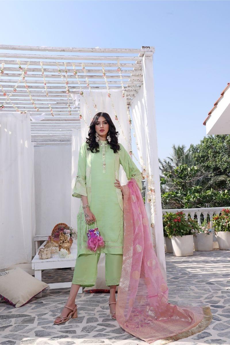 Oaks - Norah - Raw Silk with Banarsi Dupatta 3 Pieces - Studio by TCS