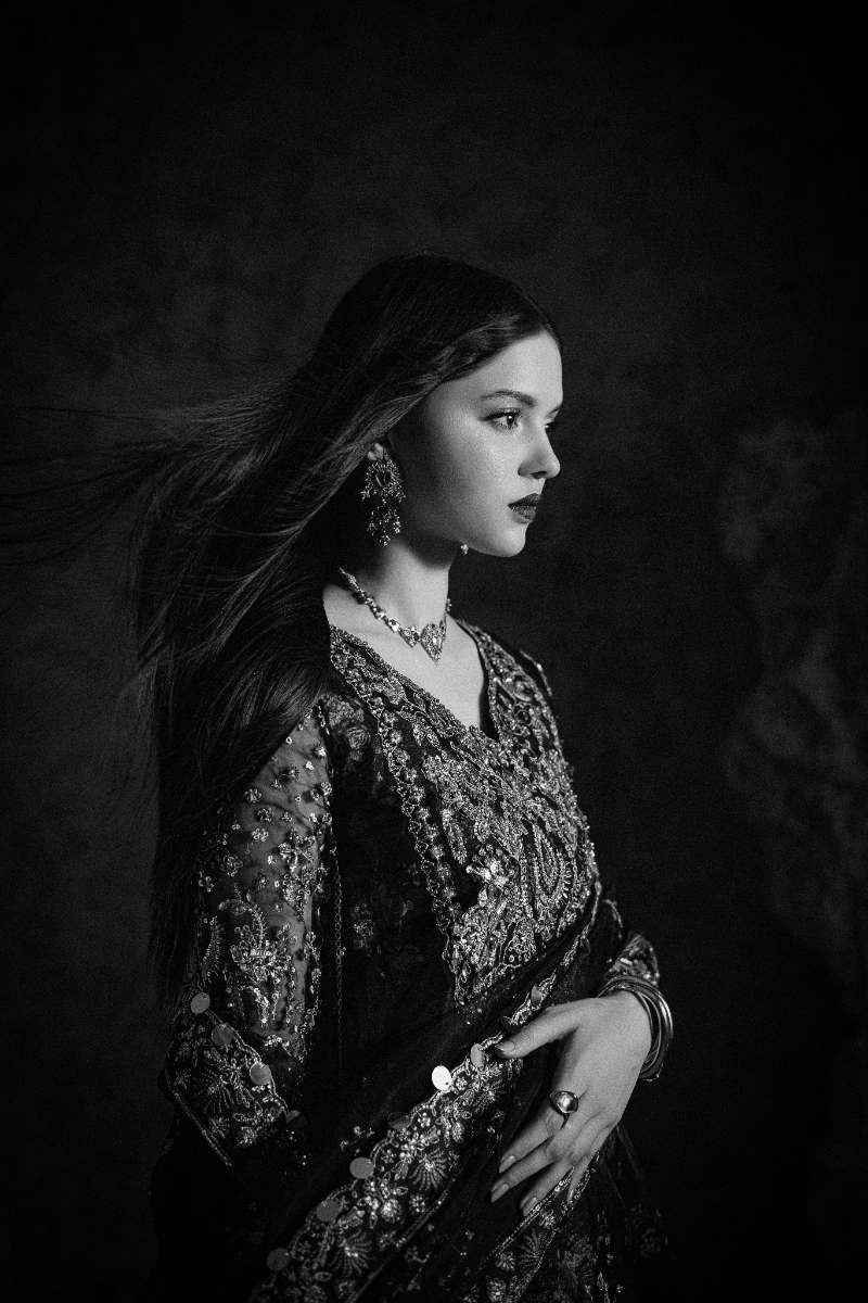 Maria Osama Khan - Mehtab Black Organza / Raw Silk Suit For Women - 3 Piece