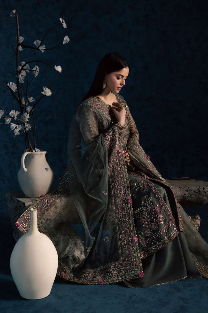 Maria Osama Khan - Sahar Grey Organza / Raw Silk Suit For Women - 3 Piece