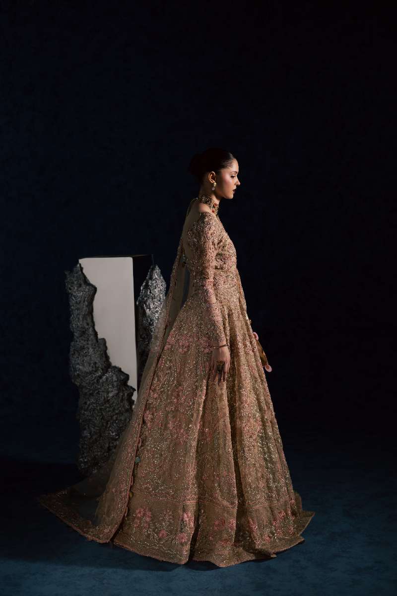 Maria Osama Khan - Nisbat Baige Organza / Raw Silk Lehnga Suit For Women - 4 Piece