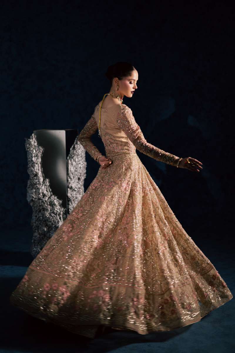 Maria Osama Khan - Nisbat Baige Organza / Raw Silk Lehnga Suit For Women - 4 Piece