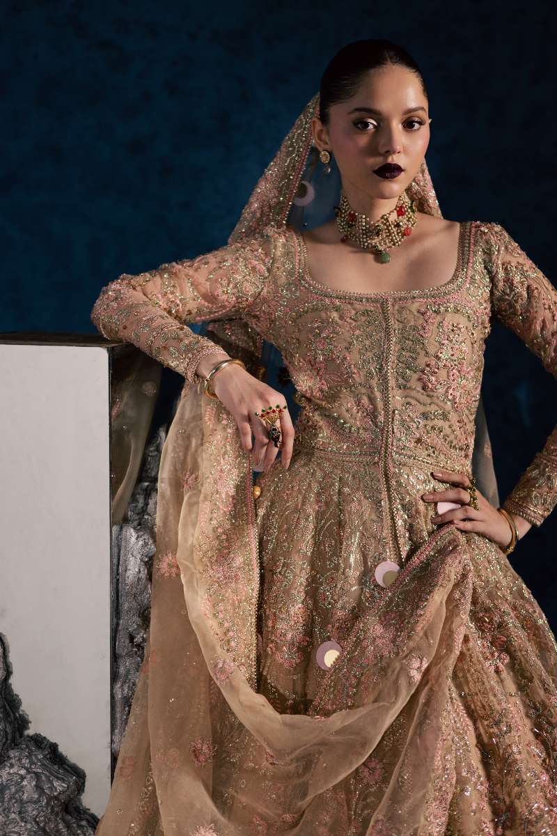 Maria Osama Khan - Nisbat Baige Organza / Raw Silk Lehnga Suit For Women - 4 Piece