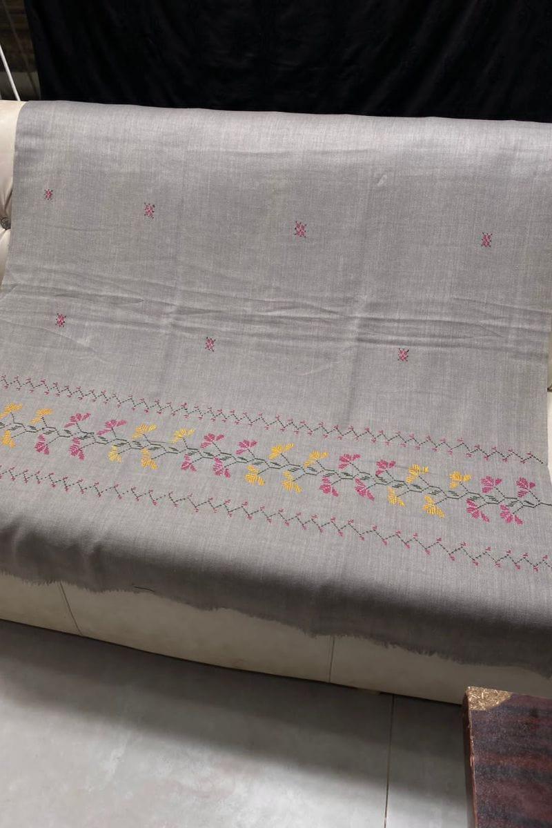 Design by Amina - Hand work - Wool shawls - 1 Piece - 3 - Studio by TCS
