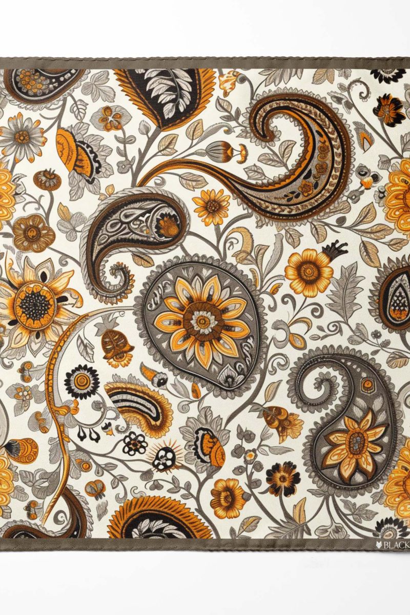 Black Wolf - A DITSY PAISLEY SILK ASCOT - Off White - 1 Piece