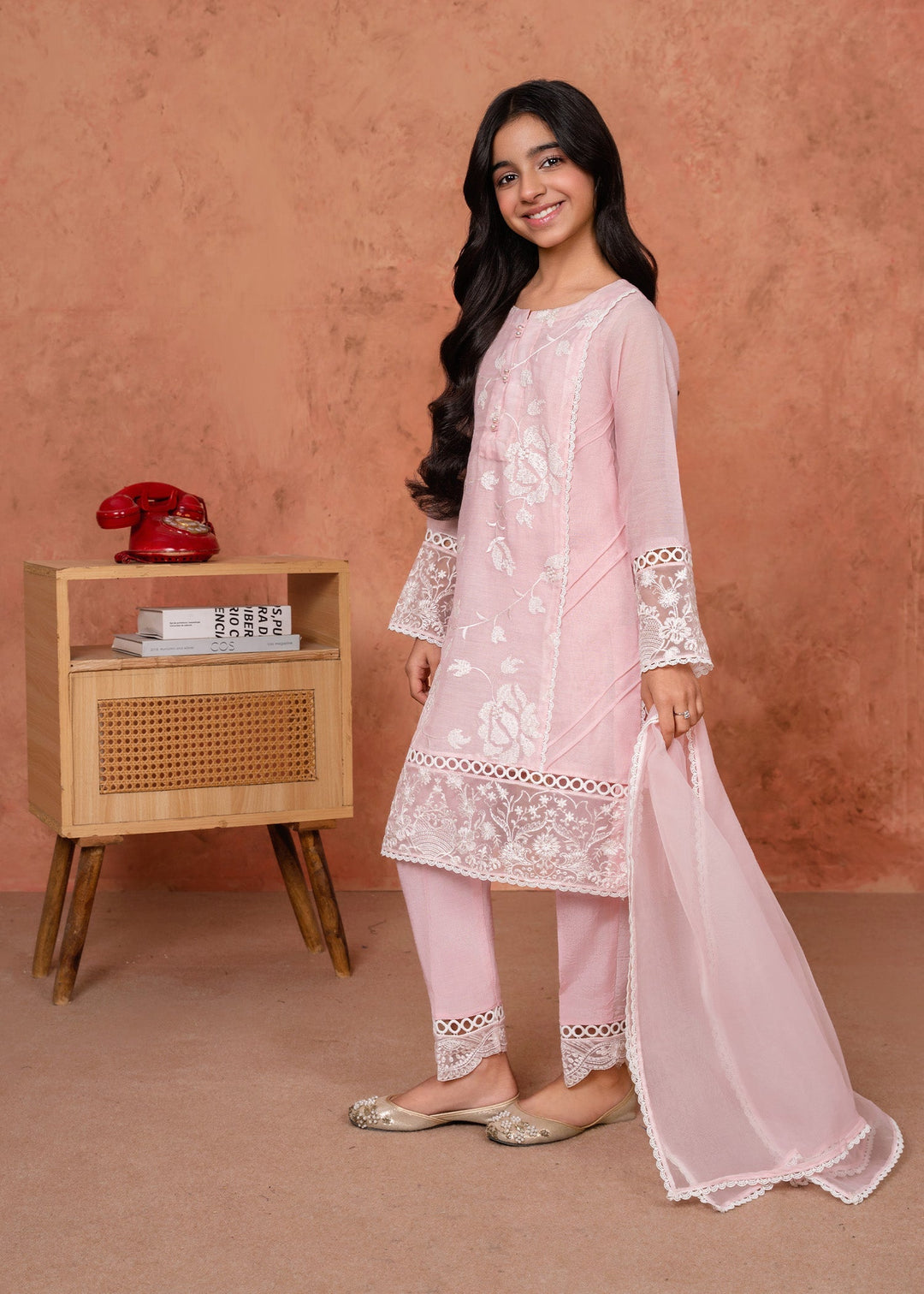 Laleen Hoori 3 Piece Suit Pink
