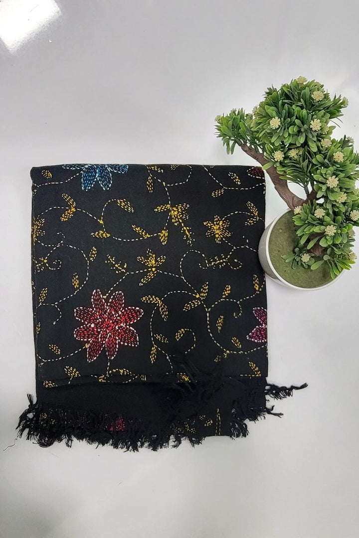 Designs by Amina - Hand Work - Wool - Shawl - 1 Piece - 0021