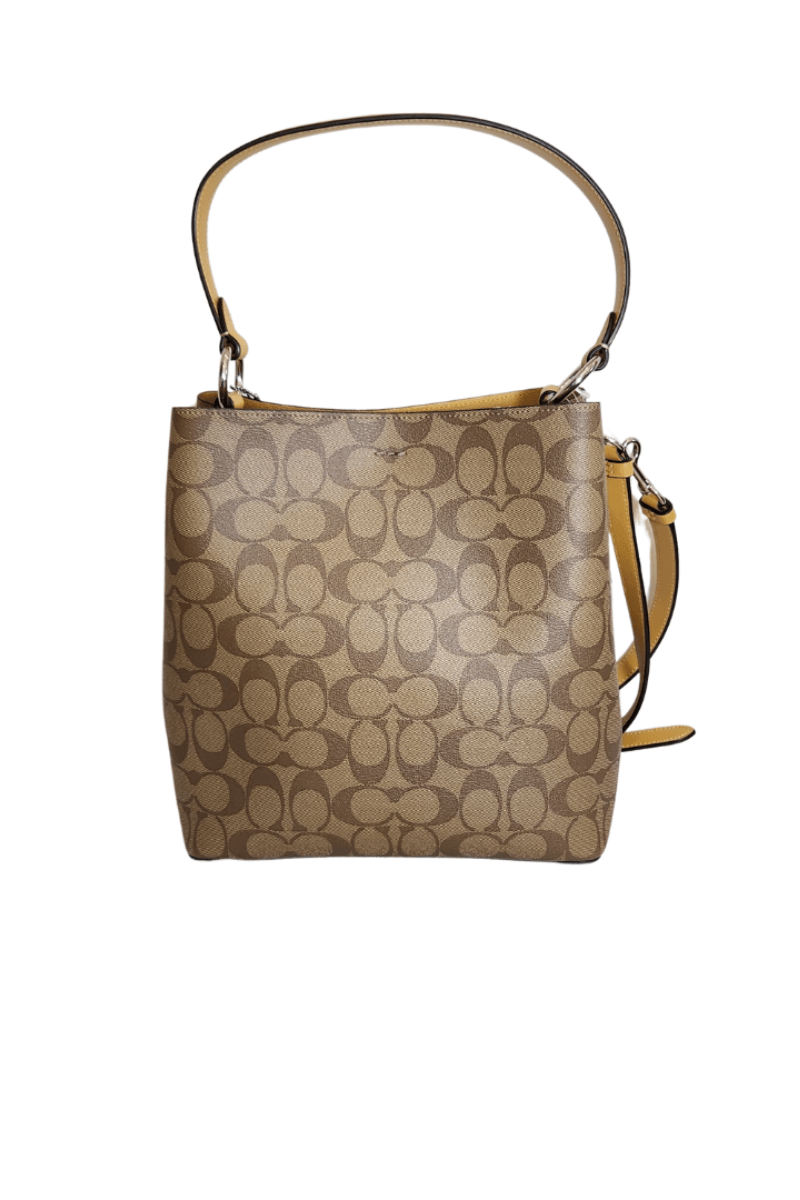 Town bucket bag in signature leather sale