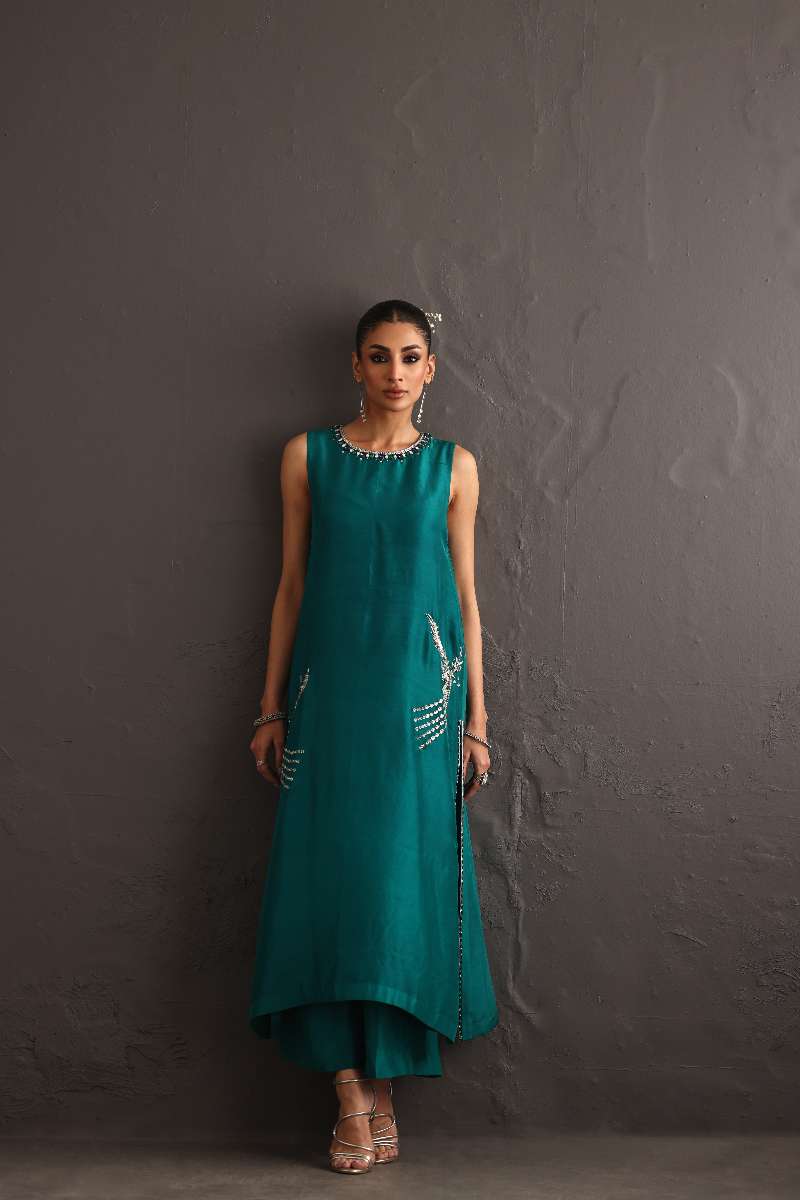 Deepak Perwani Designer Dresses in the USA | Studio by TCS Deepak Perwani Designer Dresses in the USA | Studio by TCS
