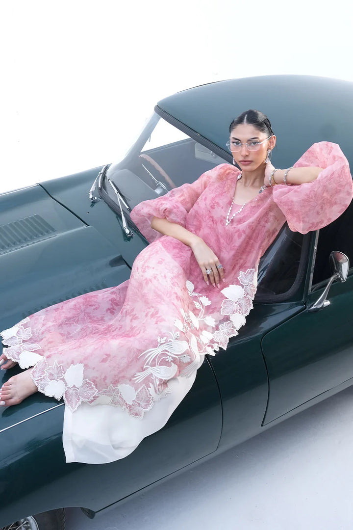 Sania Maskatiya Twila Suit Organza Pink 2 Piece