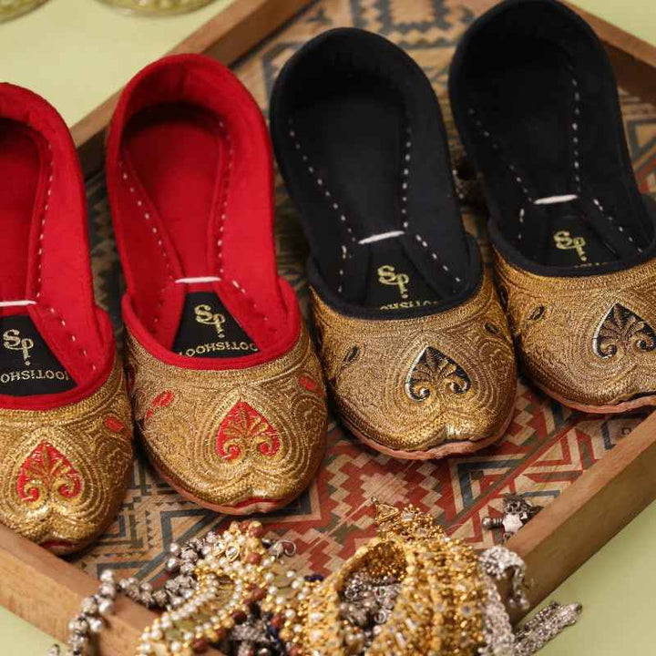 JootiShooti - Jashn-e-Dil (Red)