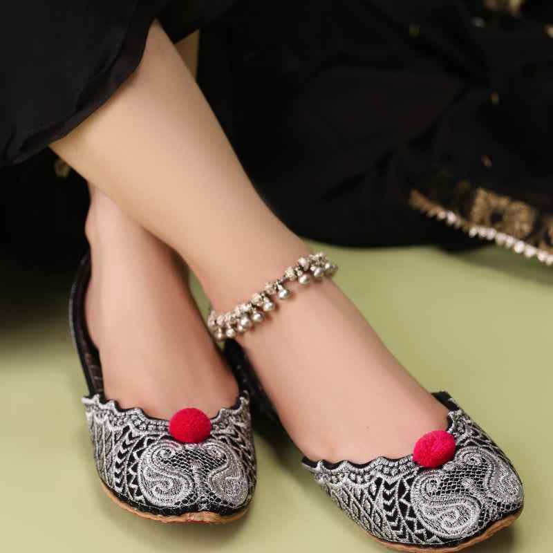 JootiShooti - Naqsh-e-Chandi (Pink Pompom)