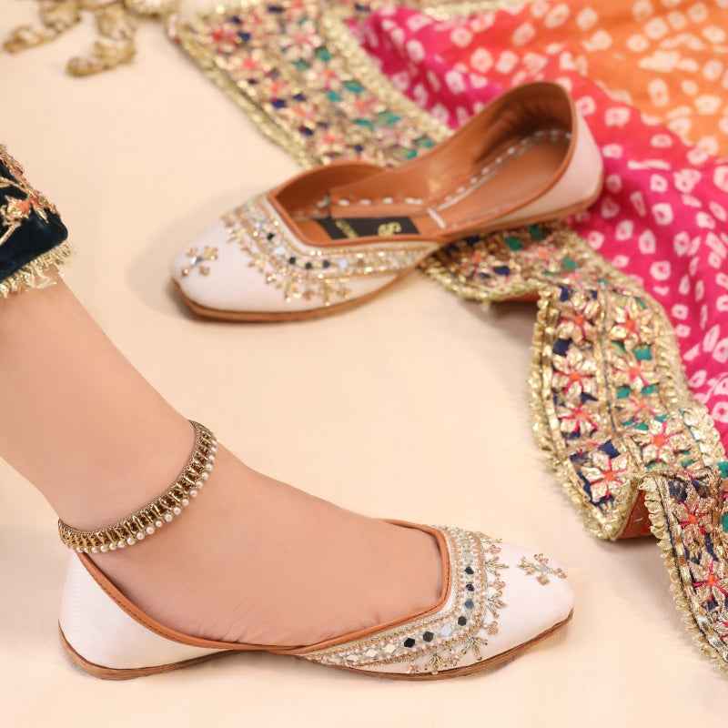 JootiShooti - Mehfil Mirror Ivory Glow Khussa For Women