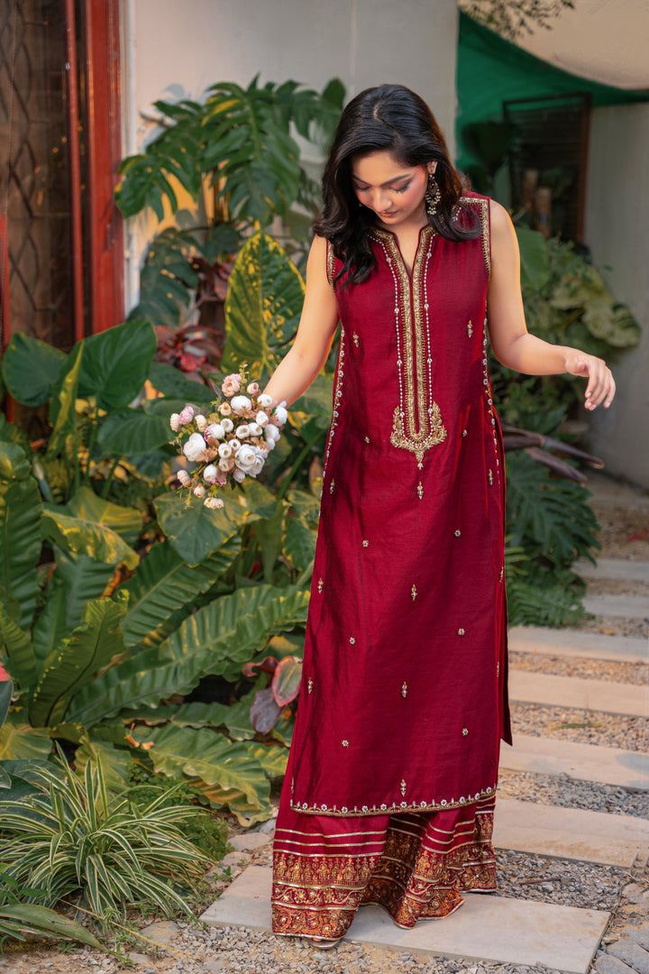 Alishba Kashif - Rouge Silk Suit For Women - Red - 2 Piece