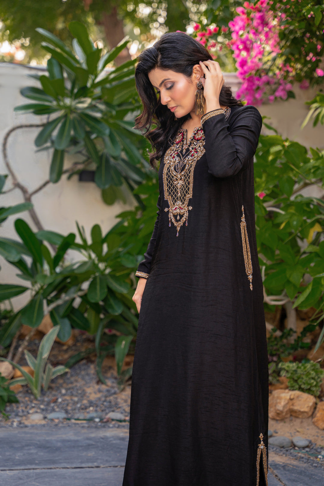 Alishba Kashif - Shahnoor Silk Kaftan For Women - Black - 1 Piece