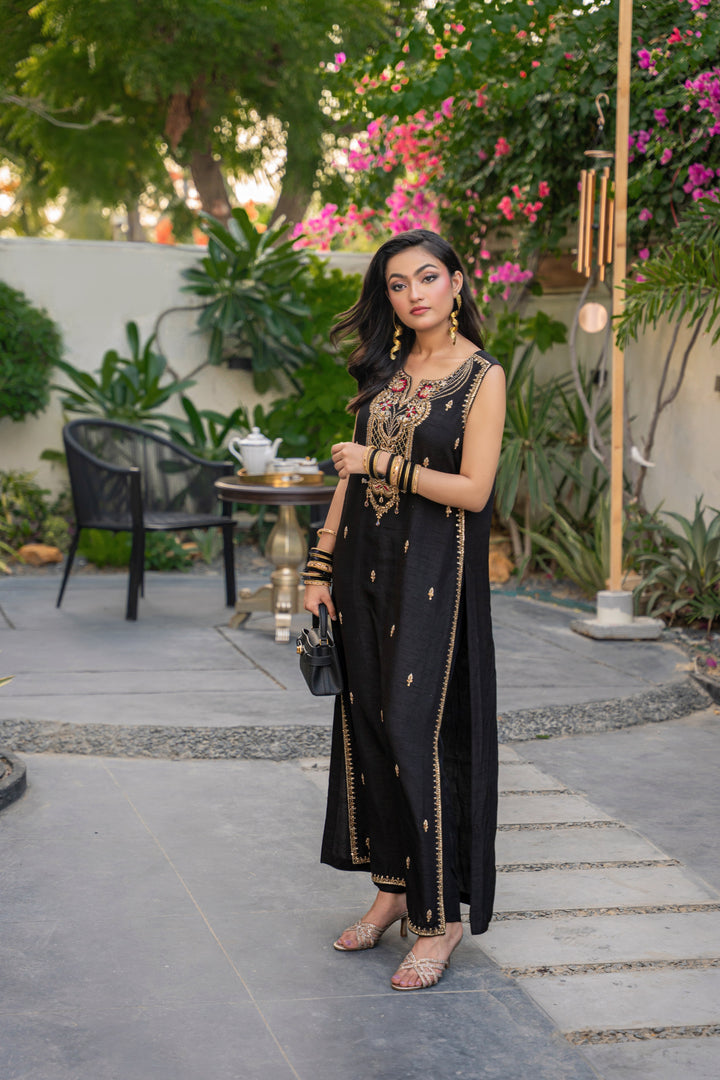 Alishba Kashif - Zarnoor Silk Suit For Women - Black - 2 Piece