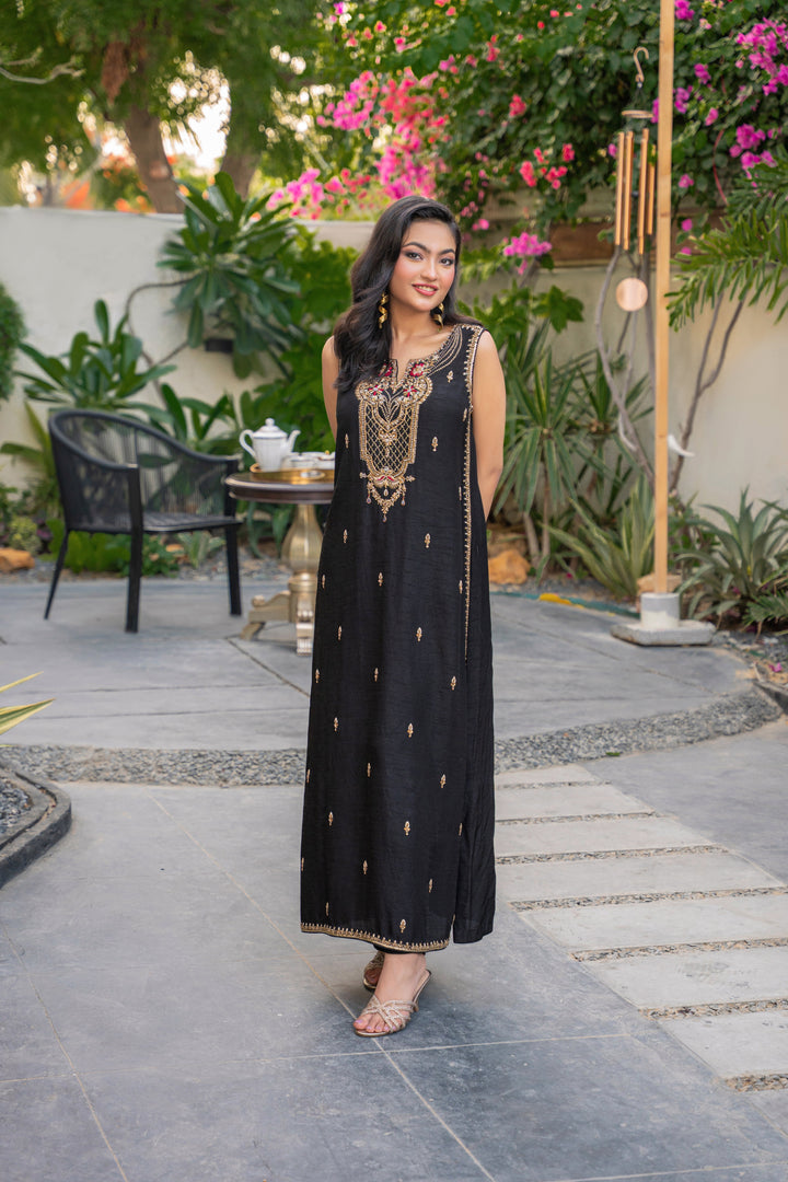 Alishba Kashif - Zarnoor Silk Suit For Women - Black - 2 Piece