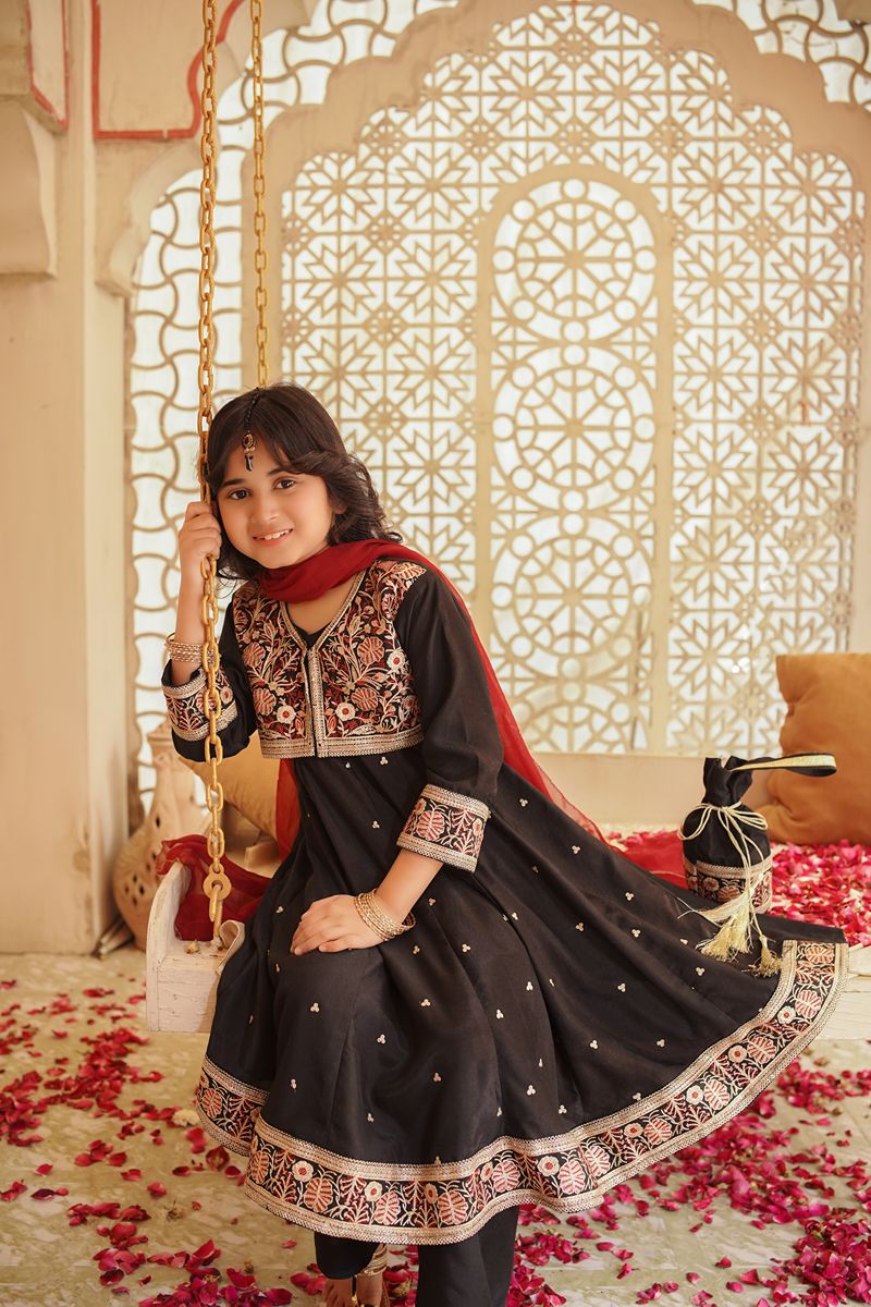 Cheeco Chic - BMFEID2025 - Black - viscose silk - 3 Piece