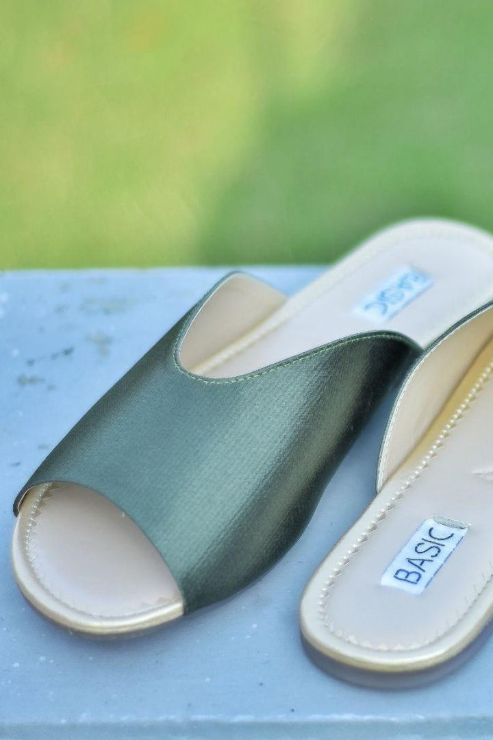 Basic by Chapter 13 - B23-05 - 19161 - Military Green