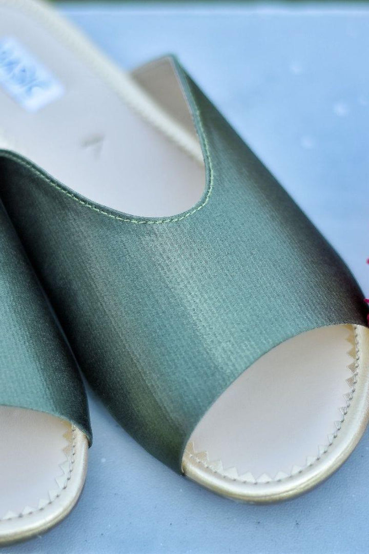 Basic by Chapter 13 - B23-05 - 19161 - Military Green