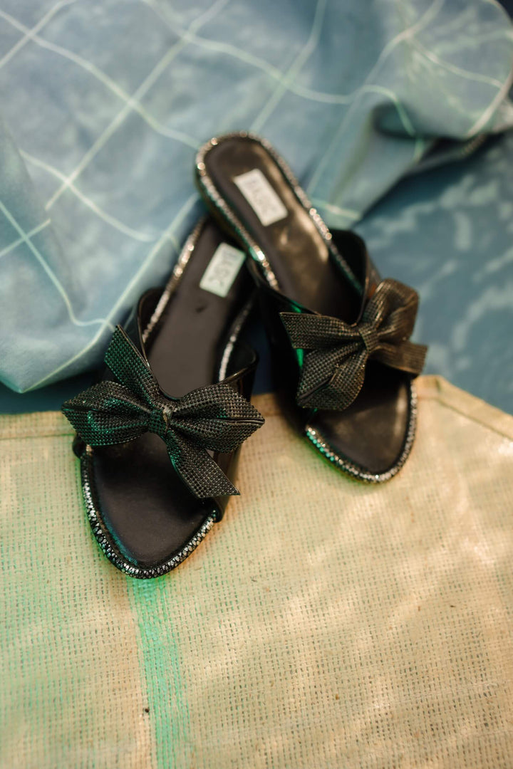 Basic by Chapter 13 - Slides | Midnight Bow For Women - Black