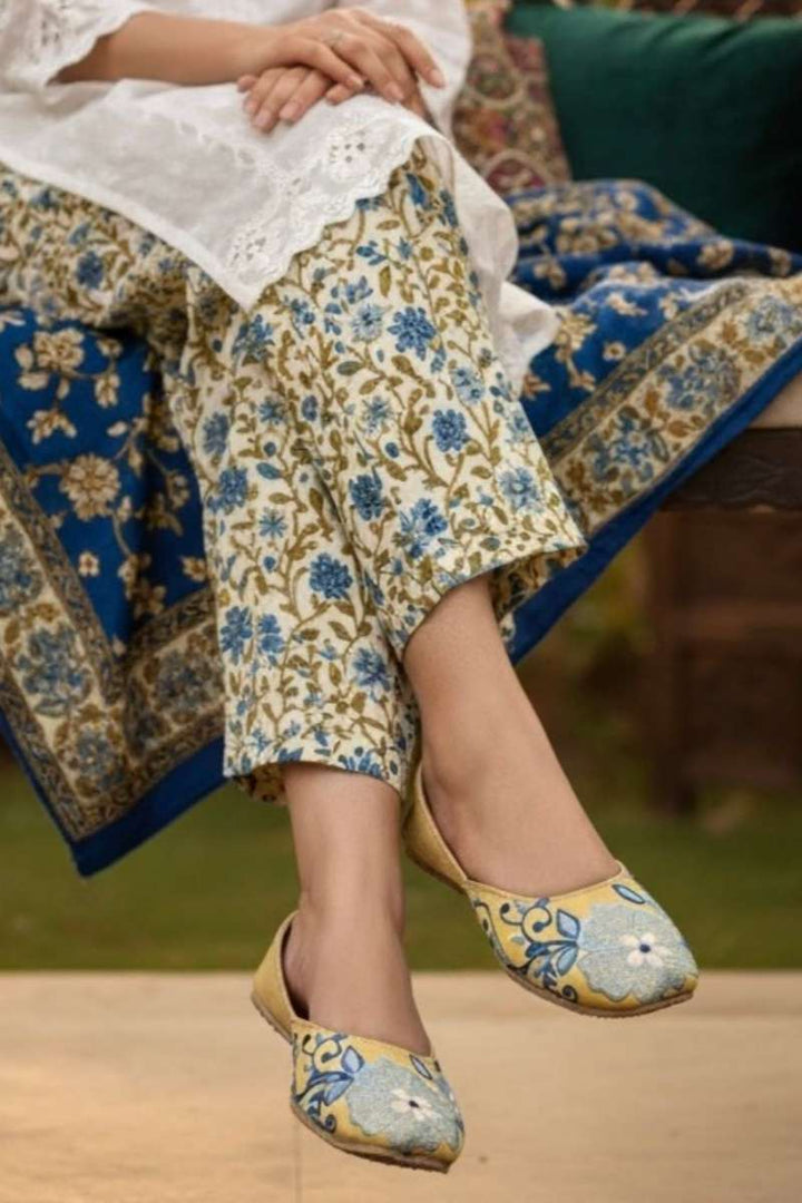 Hemo Handicraft - BlueBird Khussa - Yellow