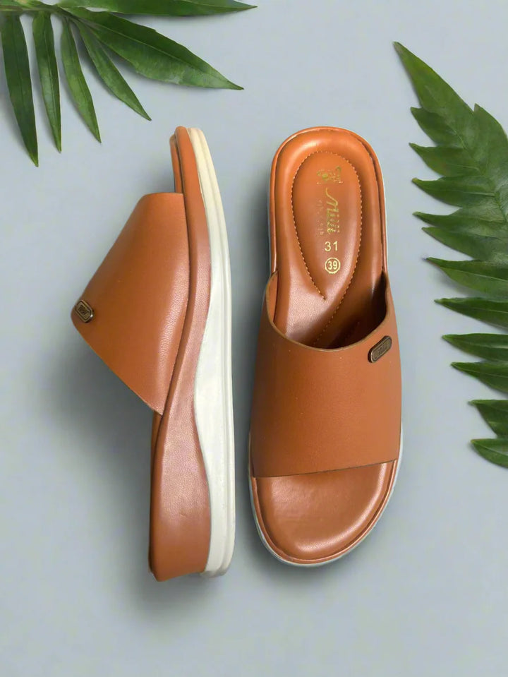 Milli Shoes - Casual Slides - Tan