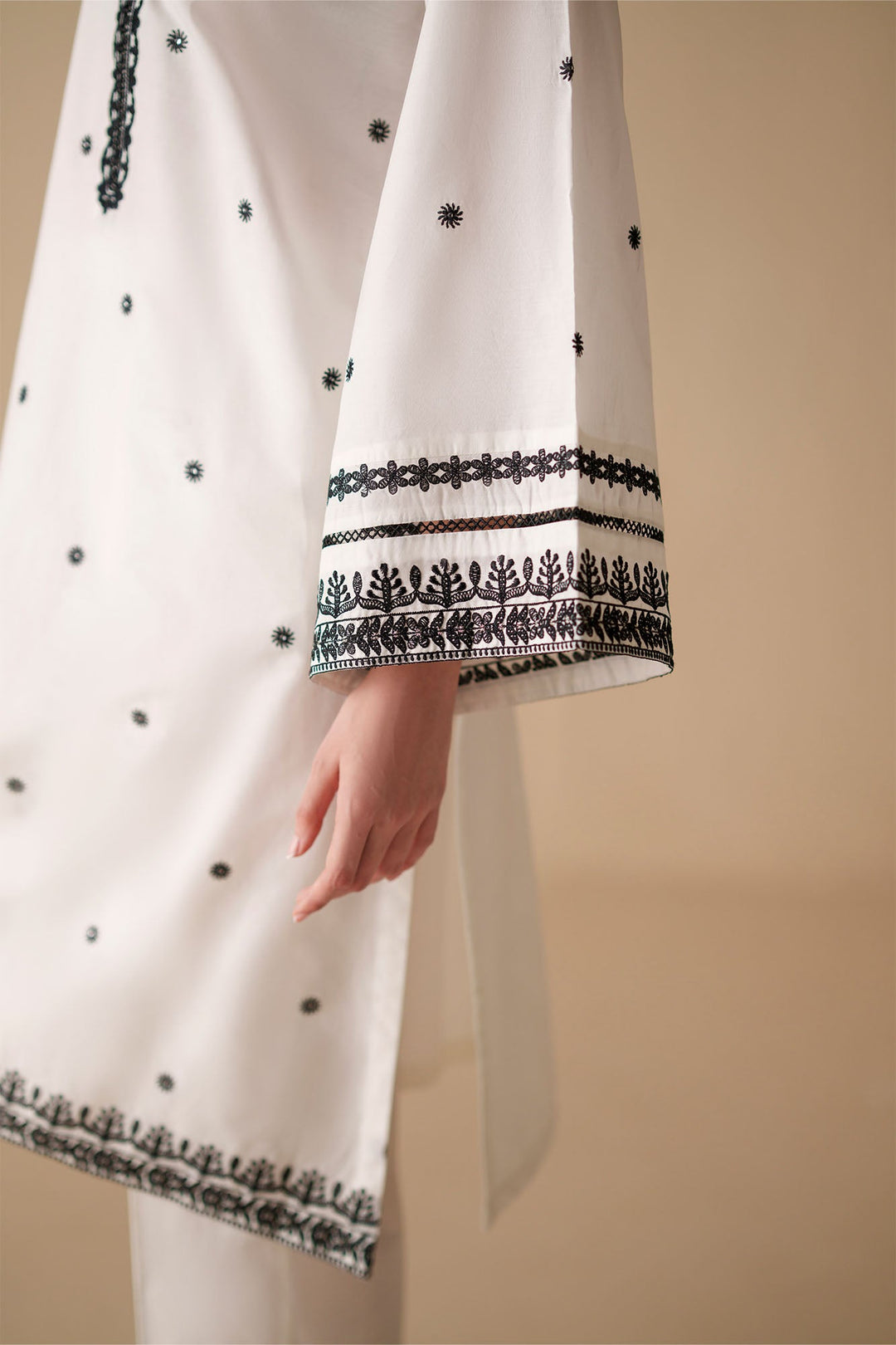 Cross Stitch - Lunar Ivory Embroidered Cambric Shirt For Women - White - 1 Piece