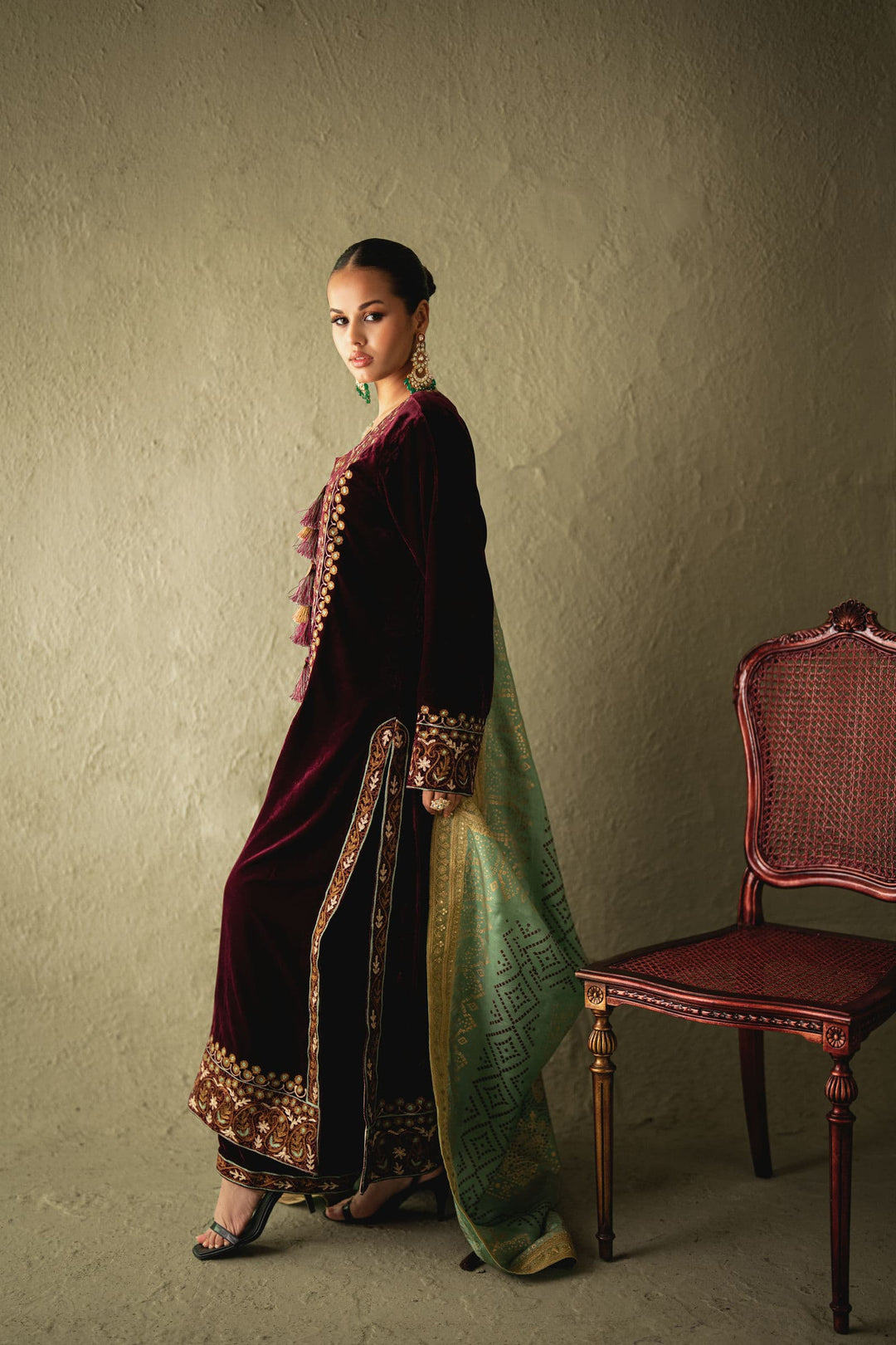 Shehrnaz - Eloria Plum Velvet Long Shirt Set - SHK-1599 - Plum - velvet - 3 Piece