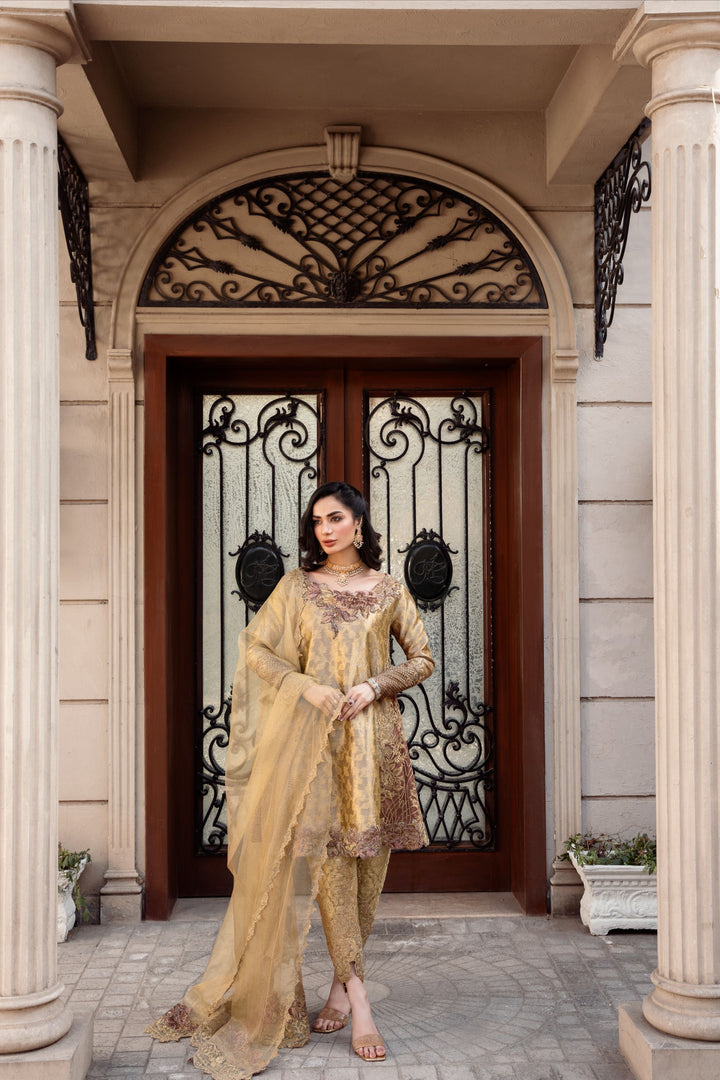 Nilofer Shahid - Zarvina Suit For Women - 3 Piece