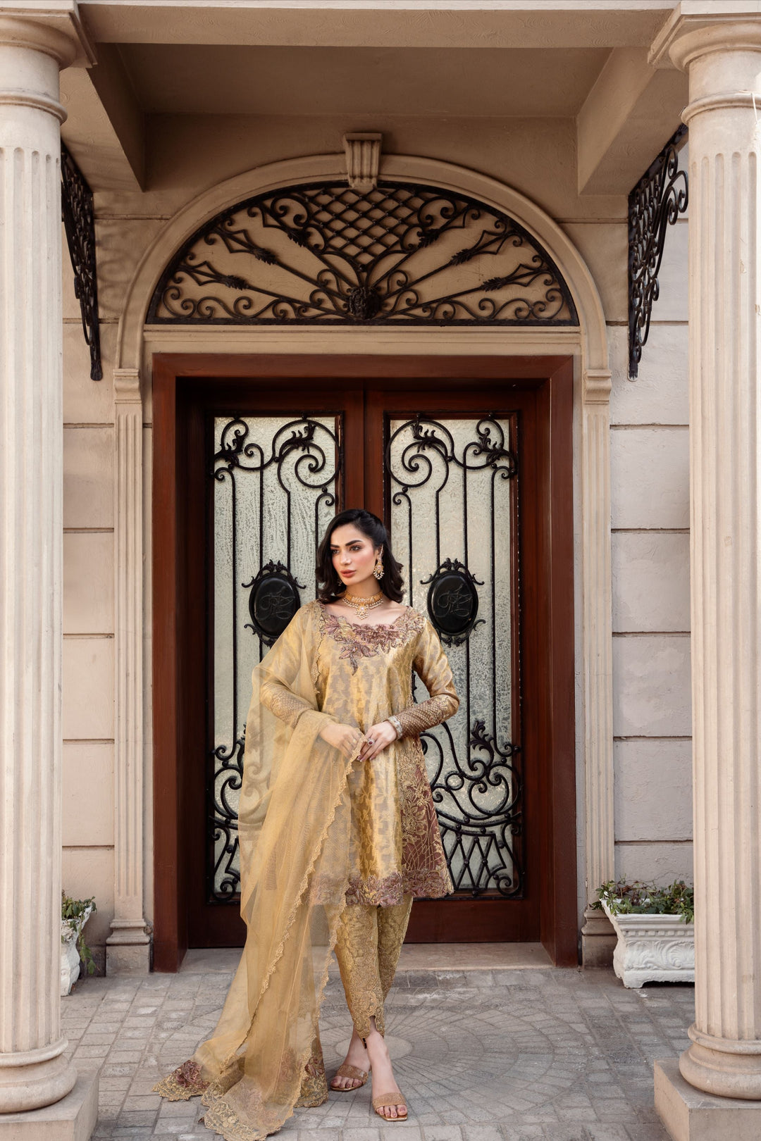 Nilofer Shahid - Zarvina - Studio by TCS
