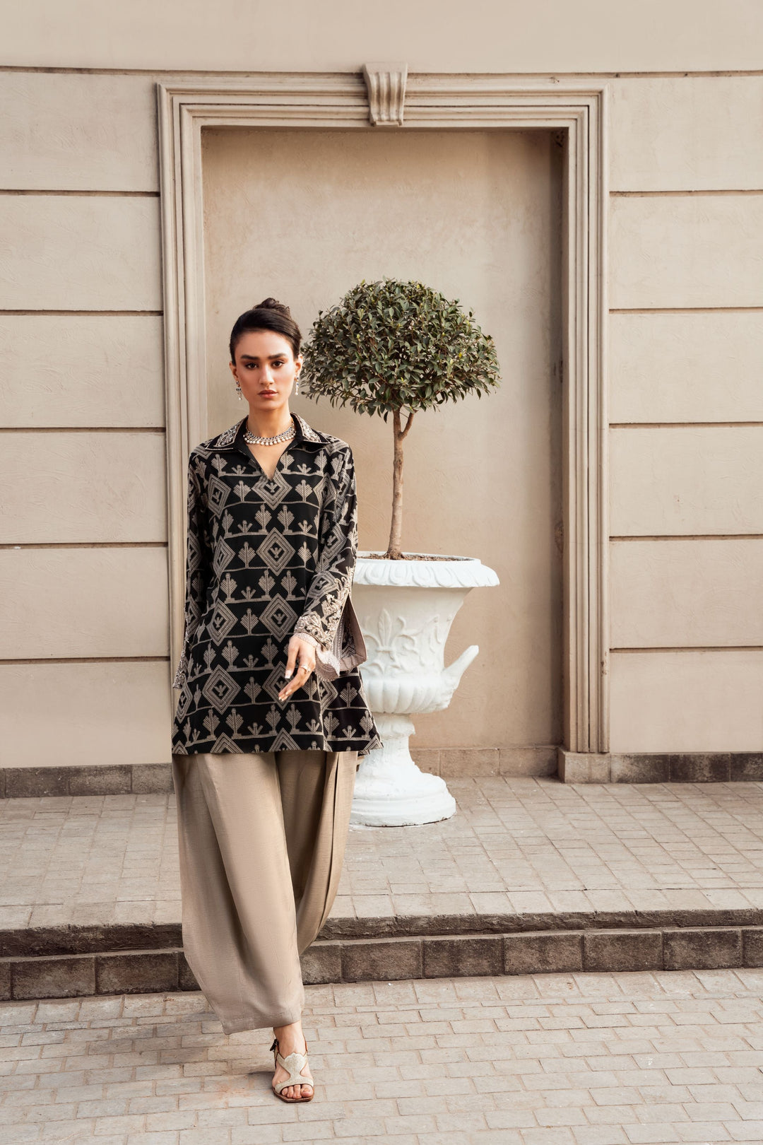 Nilofer Shahid - Naqsh Suit For Women - 3 Piece