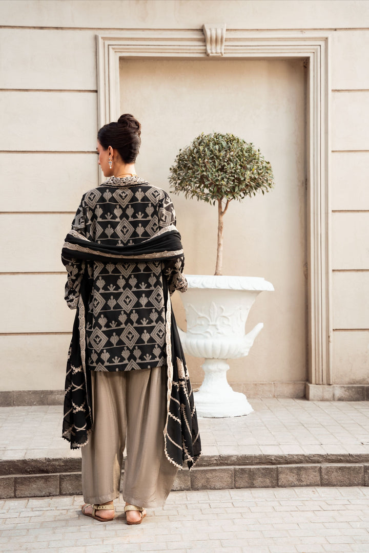 Nilofer Shahid - Naqsh Suit For Women - 3 Piece