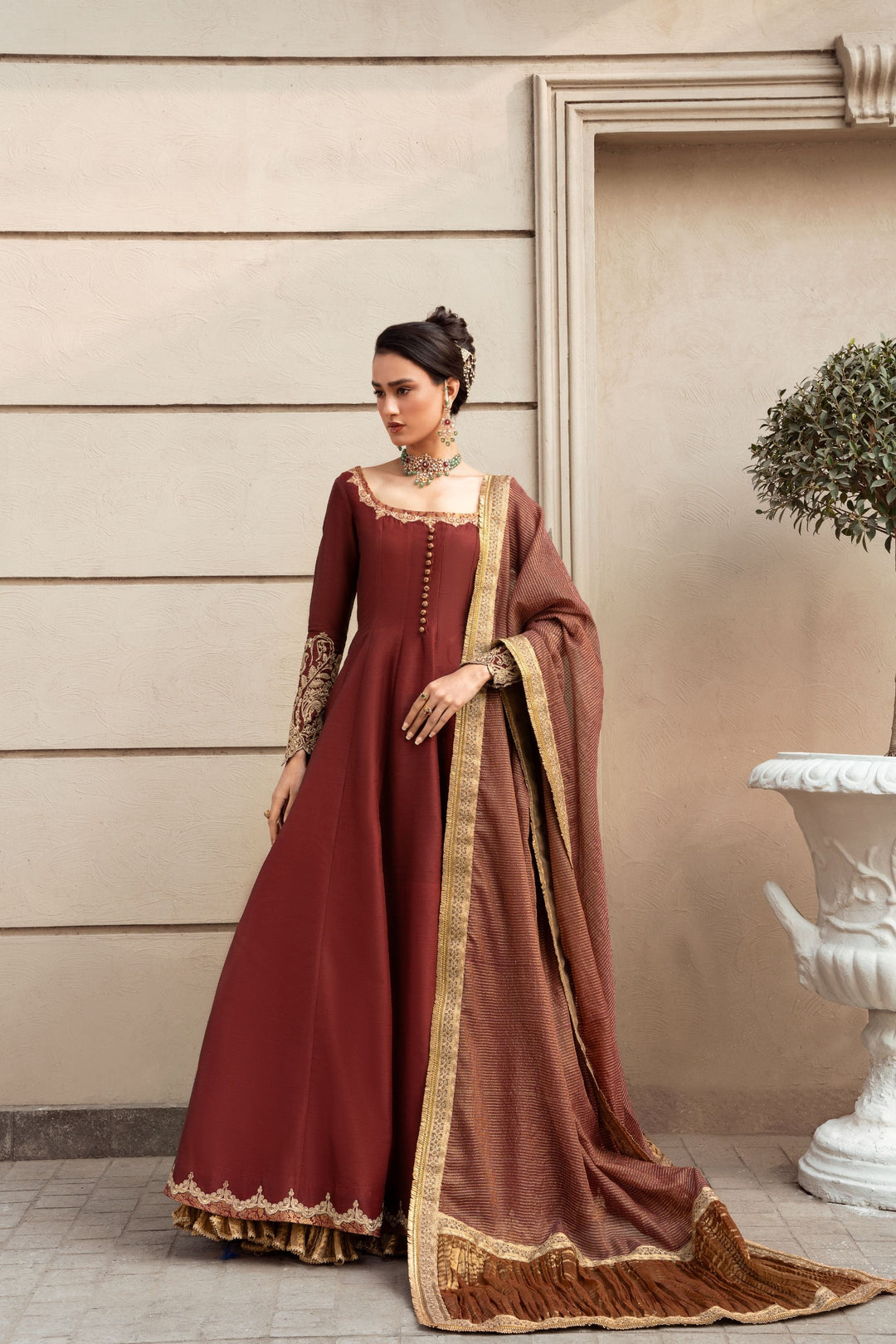 Nilofer Shahid - Parvisha - Studio by TCS