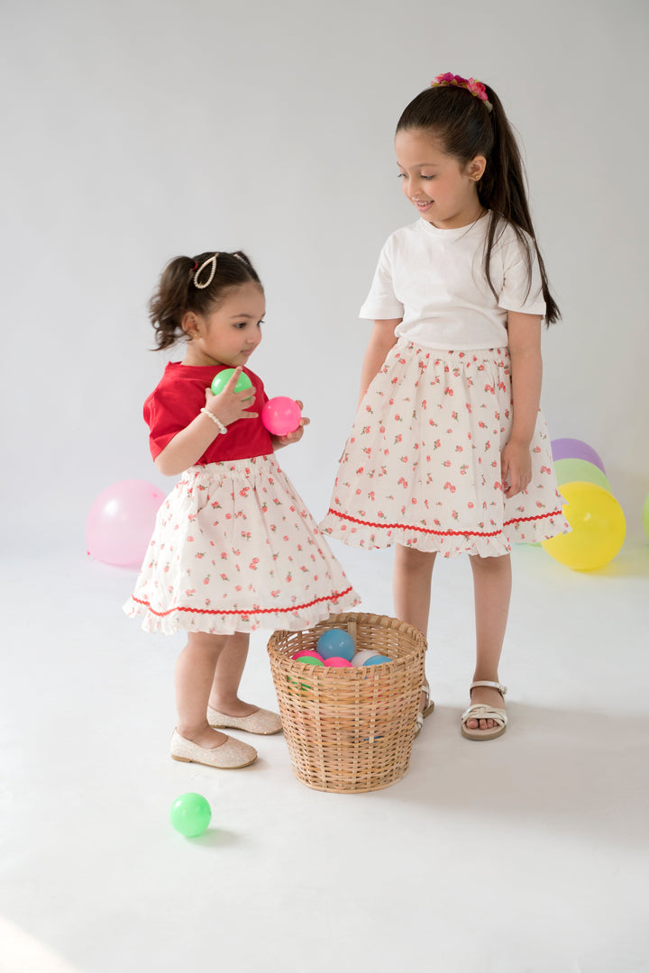 Hummingbirds - Rosebud Bouncy Skirt - Cotton Lawn - Red & White - 1 Piece