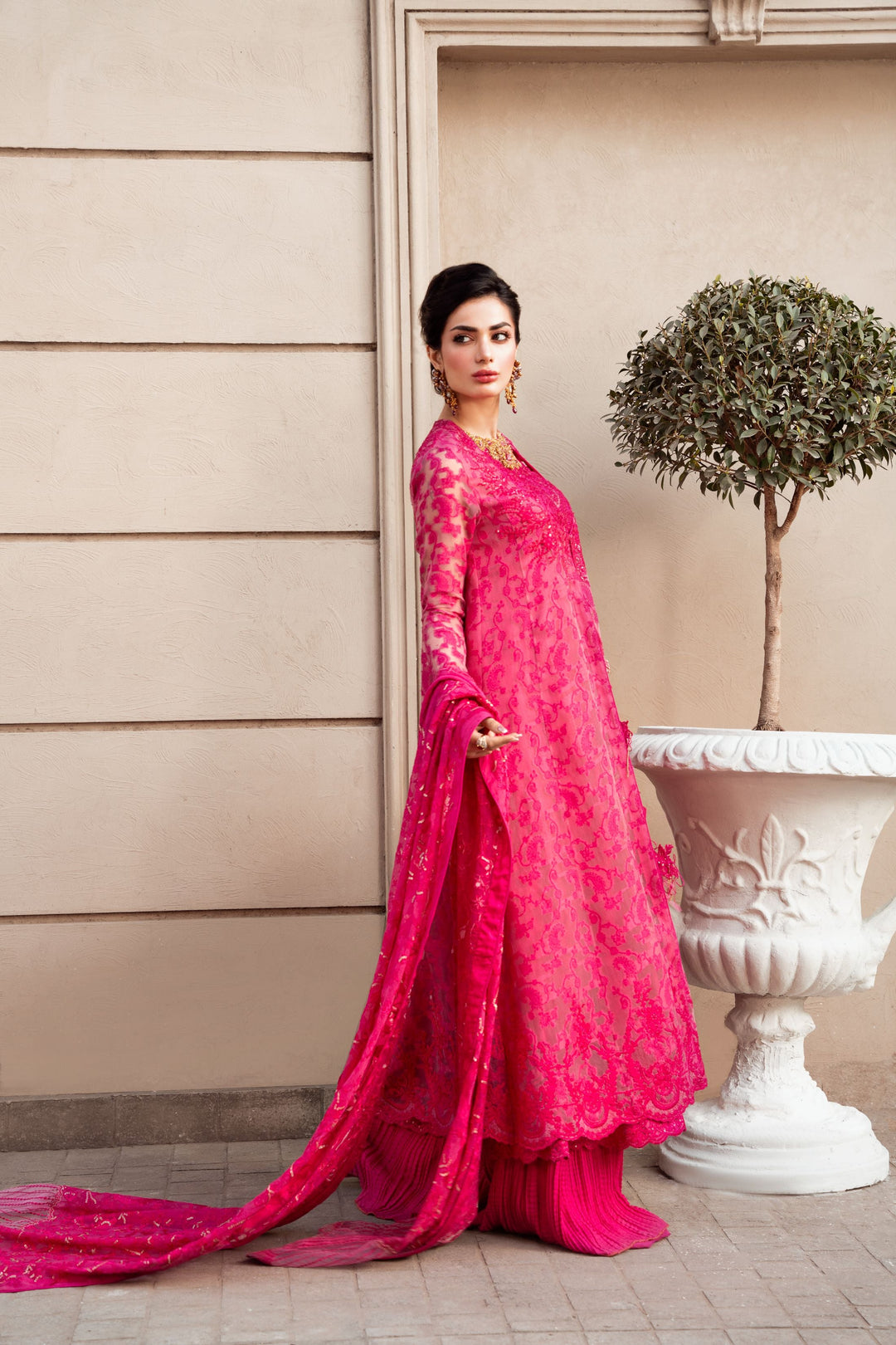 Nilofer Shahid - Ravisha - Studio by TCS