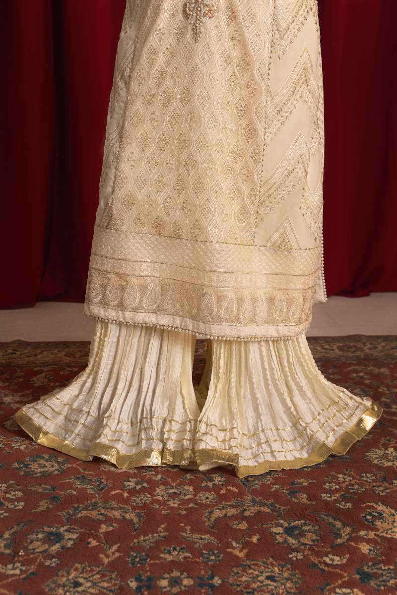 Zaaviay-Luna Pearl-White-Chikankari-3 Piece