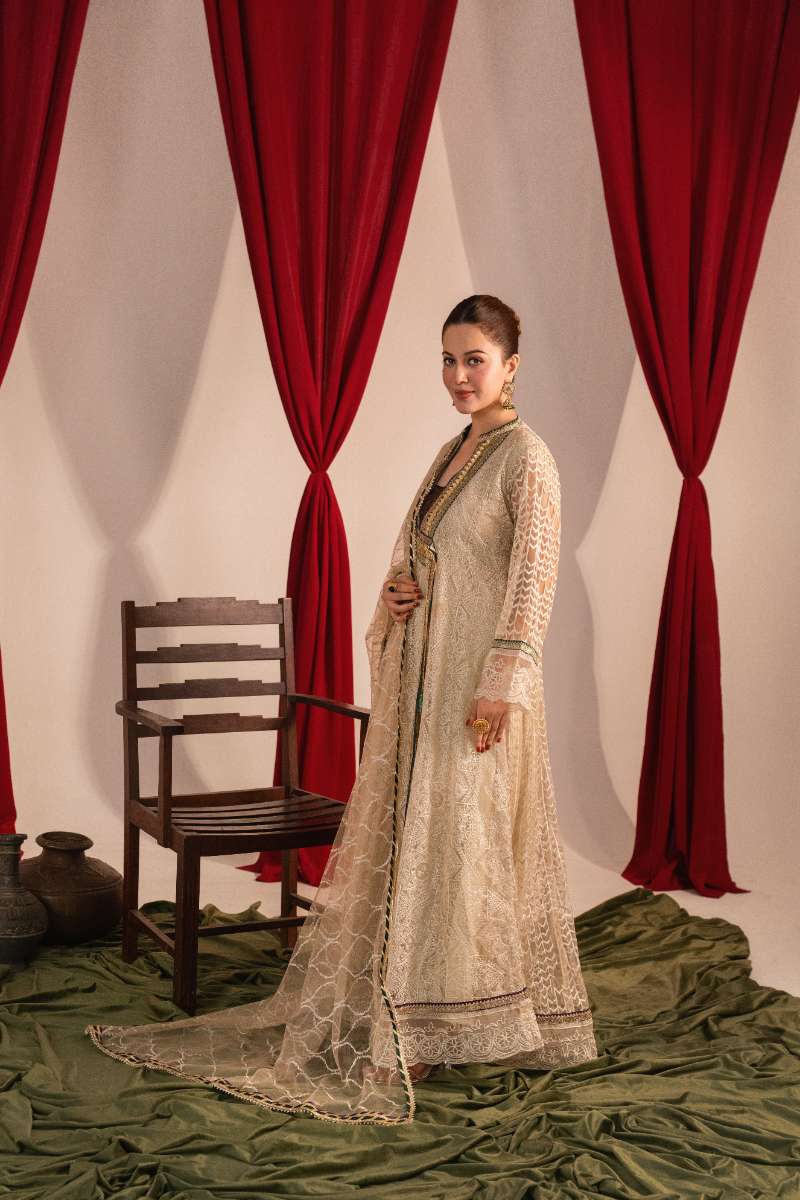 Zaaviay-Beige Bloom-Ivory-Chikankari-3 Piece