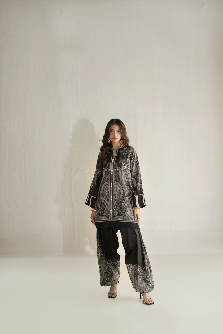 Shehrnaz - Crepe Silk Eclipse Cape Co-Ord For Women - Black