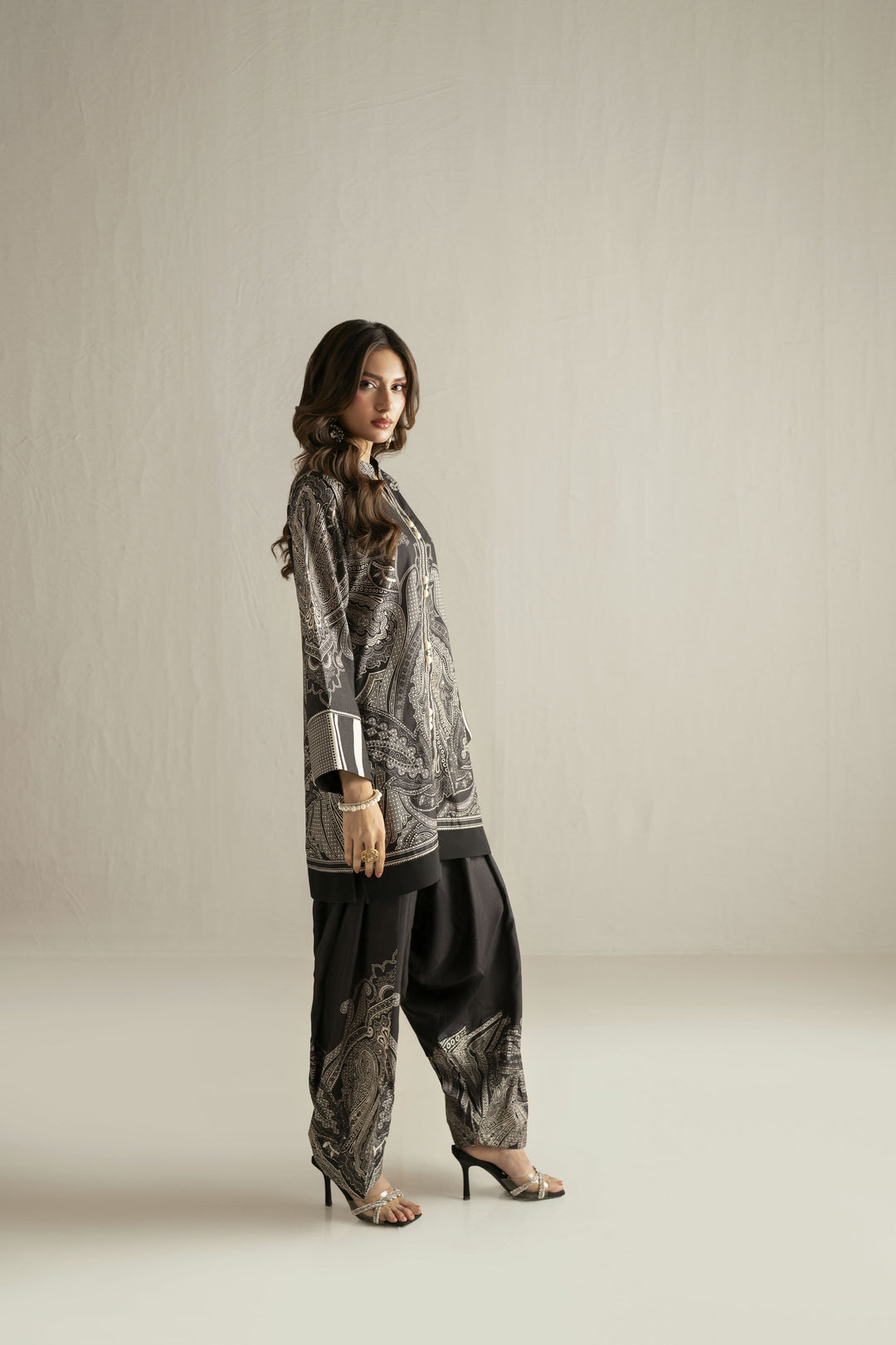 Shehrnaz - Crepe Silk Eclipse Cape Co-Ord For Women - Black