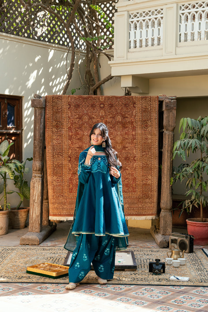 Omal by Komal - Taliya Khaddar Suit For Women - Teal - 3 Piece