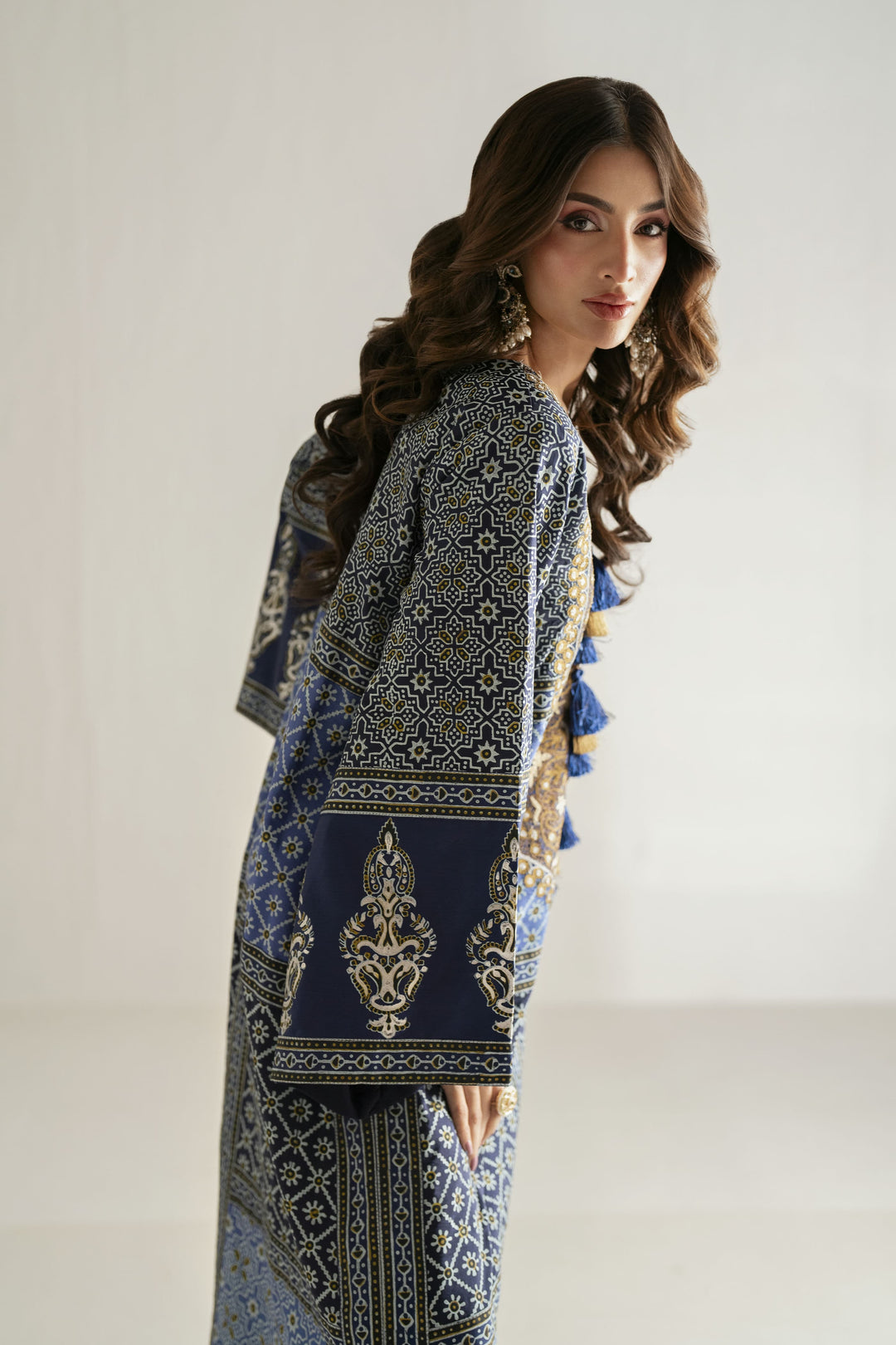 Shehrnaz - Pure Medium Silk Indigo Heritage Suit

 For Women - Navy Blue - Studio by TCS