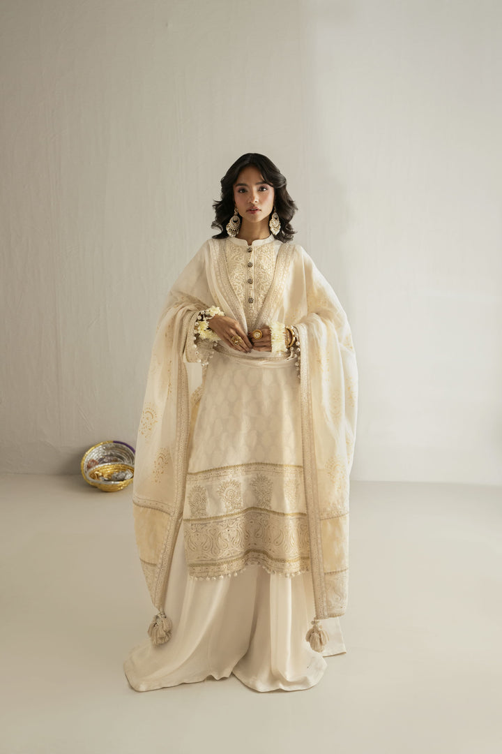 Shehrnaz - Dhakai Pearl Bloom Ivory Suit For Women - Off-White