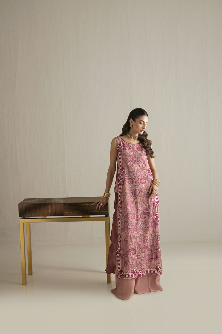 Shehrnaz - Chiffon Blush Baroque Suit For Women - Tea Pink